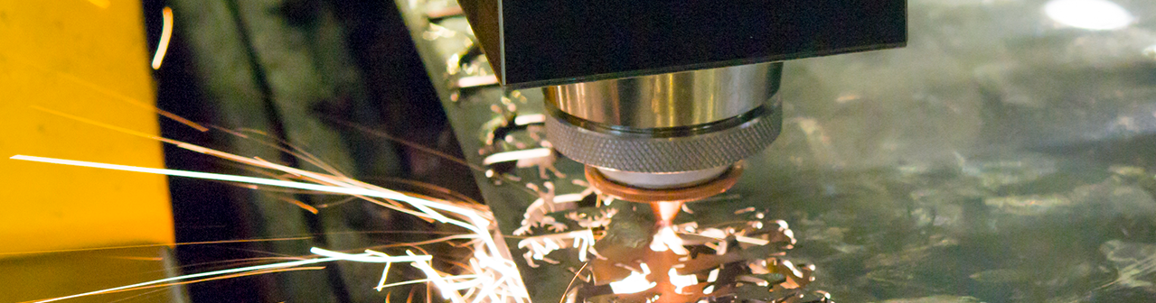 Personalización de letreros en corte de agua, corte de laser y corte de plasma en letrero personalizado